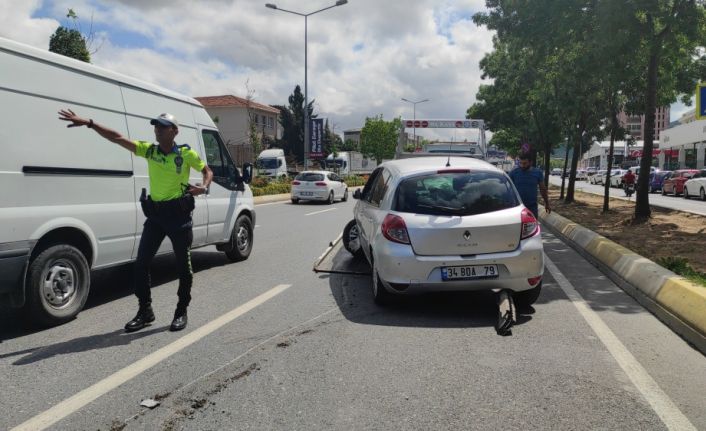Ataşehir'de meydana gelen trafik kazasında iki kişi yaralandı