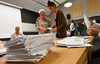 İsveç'te iktidardaki sol blok seçimlerde az farkla önde çıktı