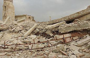 ABD öncülüğündeki koalisyon Deyrizor'da yine cami vurdu: 7 ölü