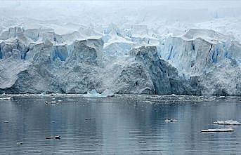 Antarktika'da dev buzul parçası koptu