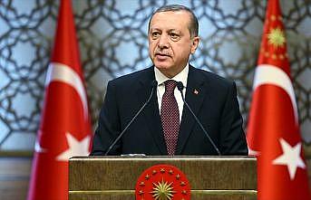 Cumhurbaşkanı Erdoğan: Muasır medeniyet mücadelemiz şanlı geleceğimiz için ışıktır