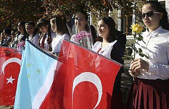 Cumhurbaşkanı Erdoğan'ı Türk bayraklarıyla karşılayacaklar