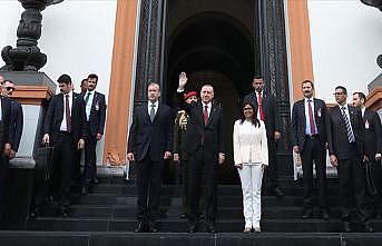 Cumhurbaşkanı Erdoğan, Simon Bolivar Anıt Mezarı'nı ziyaret etti