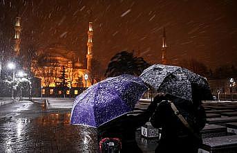 İstanbul'da kar yağışı sürecek