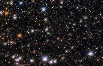 Hubble Teleskobu 'Yaban Ördeği Yıldız Kümesi'ni fotoğrafladı