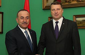 Çavuşoğlu Letonya Cumhurbaşkanı Vejonis ile görüştü