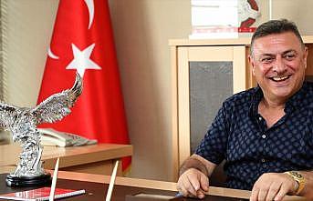 Çaykur Rizespor Kulübü Başkanı Kartal: Vedat Muriç transferi askıya alınmıştır