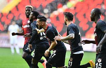 Gaziantep FK ikinci yarıda attığı gollerle kazandı