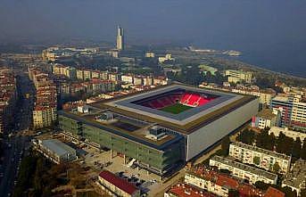 Çatısında 650 metre yürüyüş parkuru bulunan Göztepe'nin stadyumu açıldı