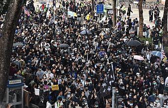 Hong Kong'da protestocular 'genel oy hakkı' için gösteri düzenledi