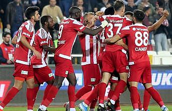 Lider Sivasspor'un gol yükünü orta saha oyuncuları omuzladı