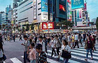 Japonya 70 yaşına kadar çalışmanın önünü açıyor