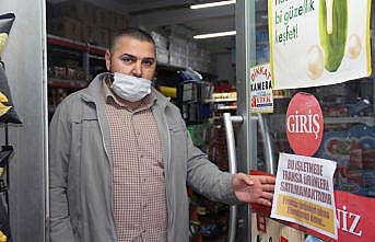 Bursa'da bir grup esnaf Fransız ürünlerini boykot etti