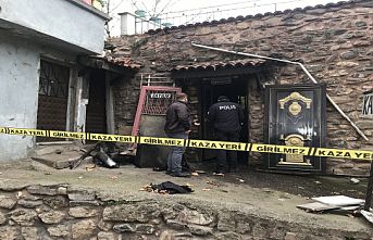 Bursa'da demir doğrama atölyesinde çıkan yangında 2 kişi yaralandı