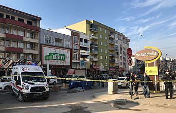 Bursa'da kamyonun çarptığı kadın hayatını kaybetti