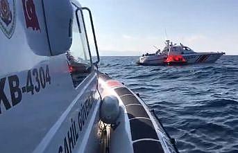 Çanakkale'de Türk kara sularına itilen 55 sığınmacı kurtarıldı
