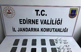 Romanya'dan İstanbul'a giden otobüste kaçak cep telefonu ele geçirildi