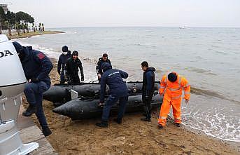 Yalova'da sandalla açıldığı denizde kaybolan kişiyi arama çalışmaları sürüyor