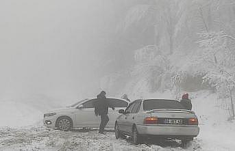 Sakarya, Kocaeli, Bartın ve Zonguldak'ta kar yağışı etkili oluyor