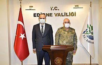 1. Ordu Komutanı Orgeneral Avsever, Edirne Valisi Canalp'i ziyaret etti