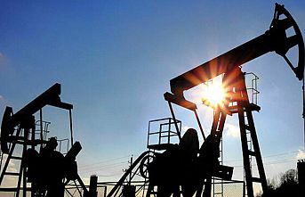 Brent petrolün varili 60,99 dolar