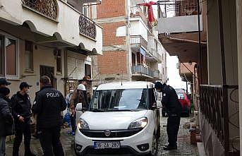 Bursa'da evde ölü bulunan kadının ağabeyi ve yengesi gözaltına alındı