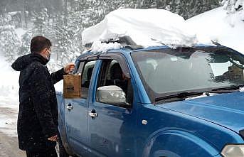Kazdağları'nda yoğun kar yağışı ulaşımda aksamalara neden oldu