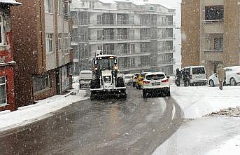 Sakarya ve Zonguldak'ta yoğun kar yağışı etkili oluyor