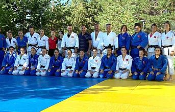 Türkiye Judo Federasyonu Başkanı Sezer Huysuz'dan milli takım kampına ziyaret