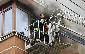 Edirne'de evde çıkan yangında dumandan etkilenen yaşlı kadın hastaneye kaldırıldı