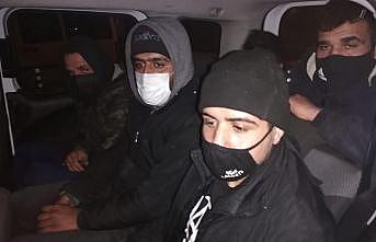 Kırklareli'nde göçmen kaçakçılığı iddiasıyla gözaltına alınan 4 şüpheliden 3'ü tutuklandı