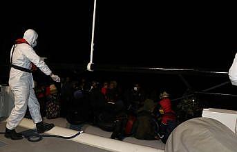 Balıkesir açıklarında Türk kara sularına itilen 39 düzensiz göçmen kurtarıldı