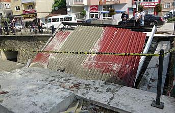 Bursa'da beton dökülürken çöken anıt inşaatında 3 işçi yaralandı