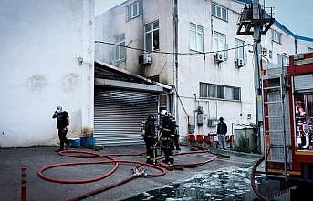 Bursa'da mobilya fabrikasının deposunun kimyasallar bölümünde çıkan yangın söndürüldü