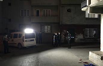 Bursa'da silahlı kavgada 1'i polis iki kişi yaralandı