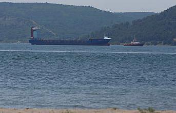 Çanakkale Boğazı'nda arızalanan konteyner gemisi güvenli bölgeye demirletilecek