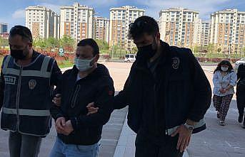 Tekirdağ'da bıçakla öldürülen kişinin oğlu ve eşi gözaltına alındı