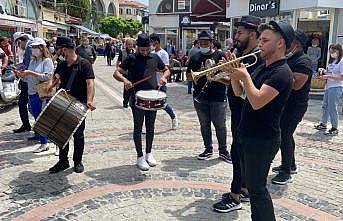 Edirne'deki Lavanta Günleri'ne 9/8'lik ritimler ve danslar eşliğinde davet
