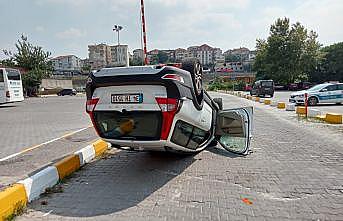 Kocaeli'de iki otomobil çarpıştı: 4 yaralı