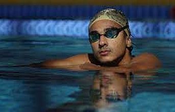 Ağabeyine özenerek yüzmeye başlayan milli sporcu Burak Kaplan, havuzda ağabeyinin taktikleri dışına çıkmıyor