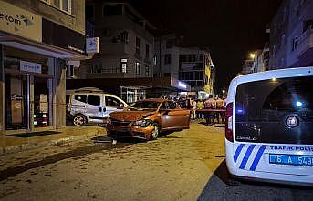 Bursa'da kaza yapan 2 aracın çarptığı kişi öldü