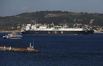 Cezayir bandıralı LNG gemisi Çanakkale Boğazı'ndan geçiş yaptı