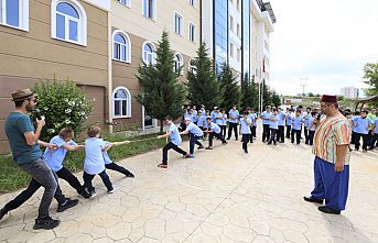 Kocaeli'de Kur'an kursu öğrencileri düzenlenen şenlikte eğlendi