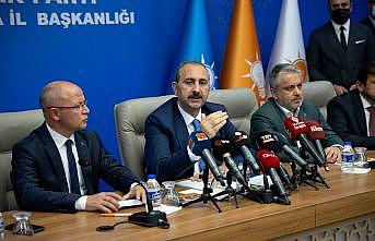 Adalet Bakanı Gül, AK Parti Bursa İl Başkanlığı'nda konuştu: