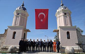 Adalet Bakanı Gül  Edirne'de hükümlülerin restore ettiği kule kapıları inceledi