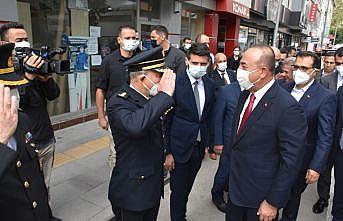 Bakanlar Mevlüt Çavuşoğlu ve Fatih Dönmez, Bilecik'te STK temsilcileriyle bir araya geldi