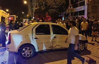 Bursa'da polisin “dur“ ihtarına uymayan otomobil sürücüsünün çarptığı kişi yaralandı
