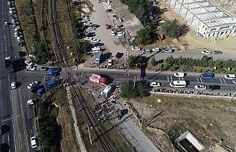 Tekirdağ'da yük treni işçileri taşıyan minibüse çarptı: 6 ölü, 7 yaralı