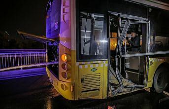 Avcılar'da kaza yapan halk otobüsündeki 4 yolcu yaralandı