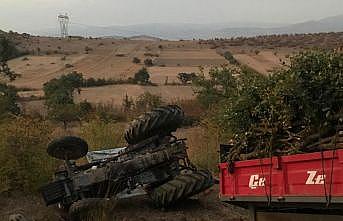 Balıkesir'de devrilen traktörün altında kalan sürücü öldü